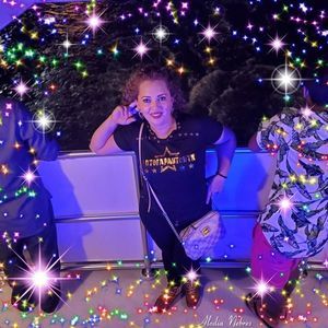 Meet your Posher, Eva